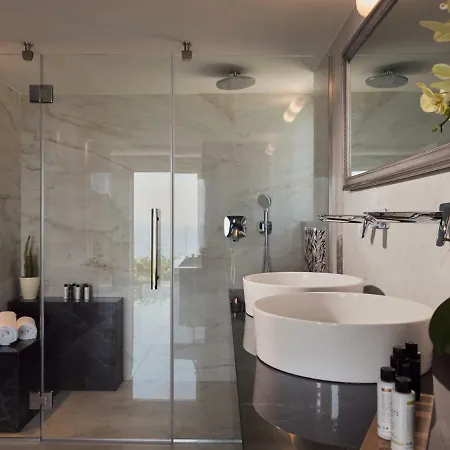 Vilă Golden July Luxury
