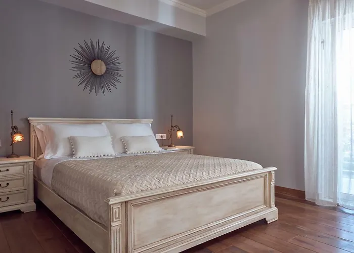 Golden July Luxury Villa *