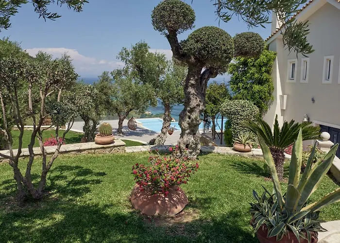 Golden July Luxury Akrotiri (Zakynthos)