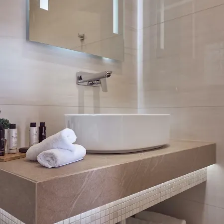 Golden July Luxury Akrotiri (Zakynthos)